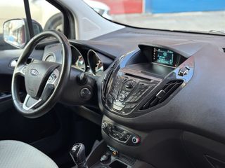 Ford Tourneo Courier 1.0 Titanium año 2015