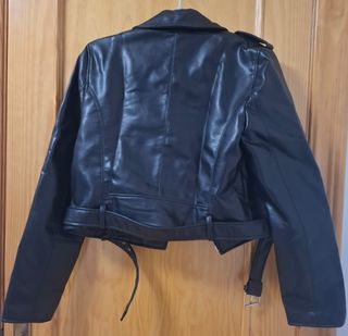 Chaqueta Motera Piel Negra PULL&BEAR Talla L (S/M)