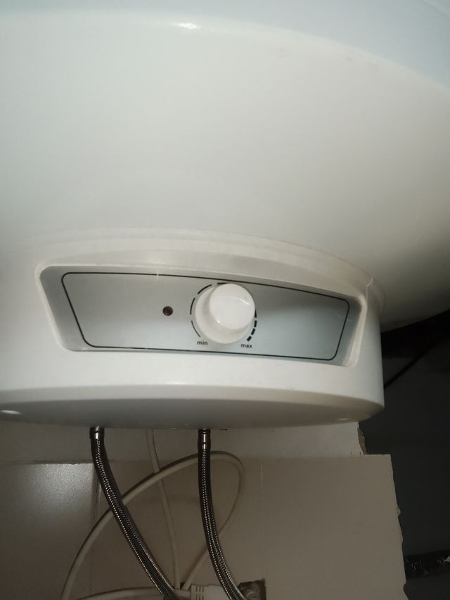 Termo eléctrico Bosch 50L