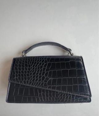 Bolso de mano Pull&Bear negro efecto piel