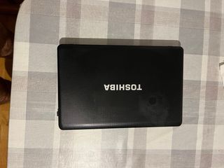 Portátil Toshiba Satellite AMD C660D Negro