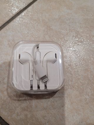 Cuffie Apple Bianche Lightning