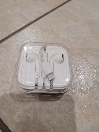 Cuffie Apple Bianche Lightning