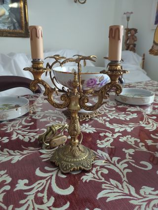 Portacandele in metallo dorato