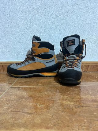 Botas Scarpa Semirrígidas Gris/Naranja
