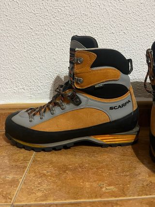 Botas Scarpa Semirrígidas Gris/Naranja