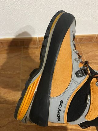 Botas Scarpa Semirrígidas Gris/Naranja
