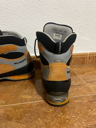 Botas Scarpa Semirrígidas Gris/Naranja