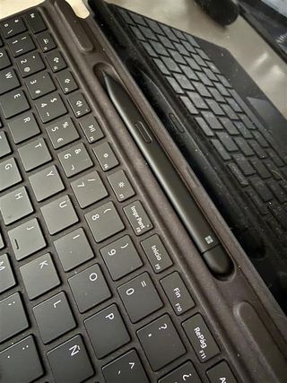 Microsoft Surface Pro 9 i5 16GB RAM 256GB SSD