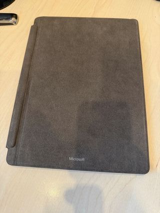 Microsoft Surface Pro 9 i5 16GB RAM 256GB SSD