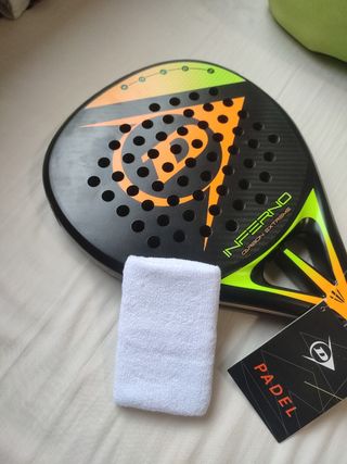 Pala Dunlop Inferno Carbon Extreme + Muñequera