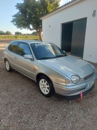 toyota Corolla 1999