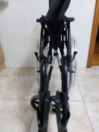 Silla de ruedas nueva a estrenar