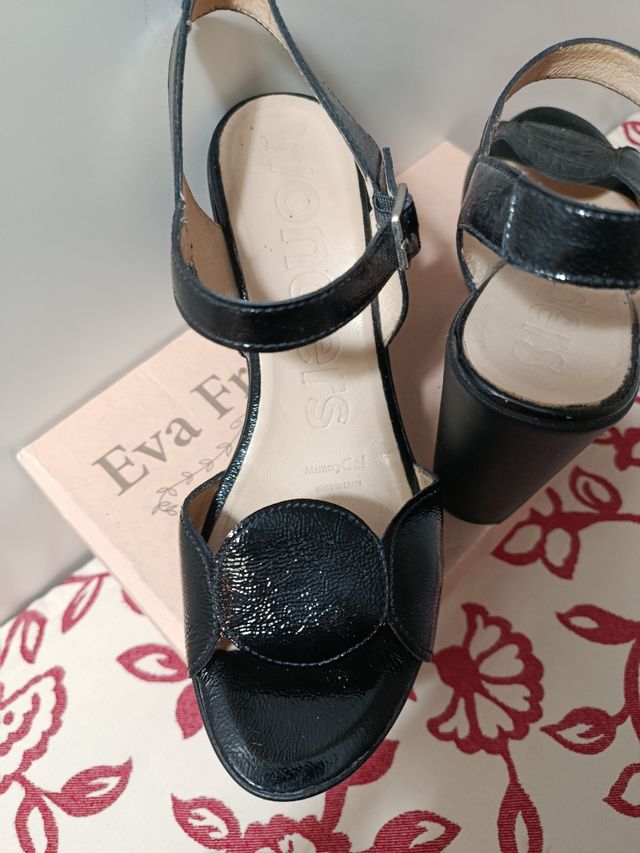 Sandalias elegantes wuonders negras