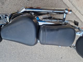 Suzuki LC Intruder 250 color negro