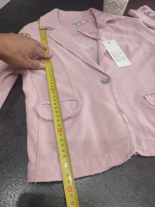 Giacca Javeline 10/11 anni veste più piccola cm140