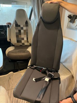 Asiento extra caravana o camper