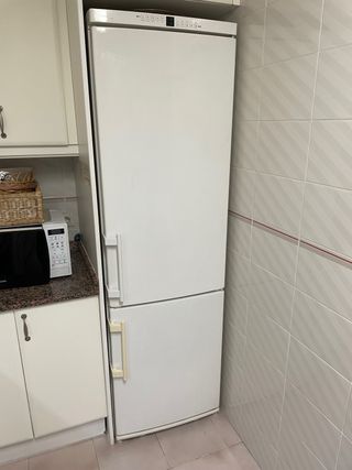 Nevera Liebherr No Frost Blanca