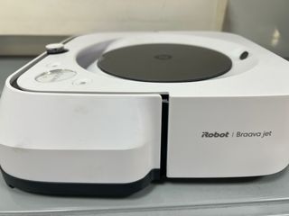 Robot Friegasuelos Roomba Braava M6 nuevo 