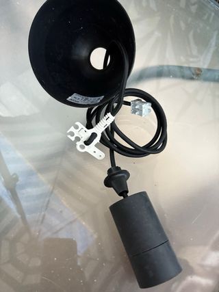 Lámpara de techo roja de tela