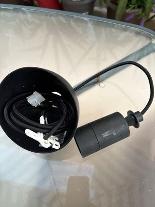 Lámpara de techo roja de tela