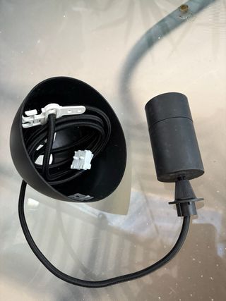 Lámpara de techo roja de tela