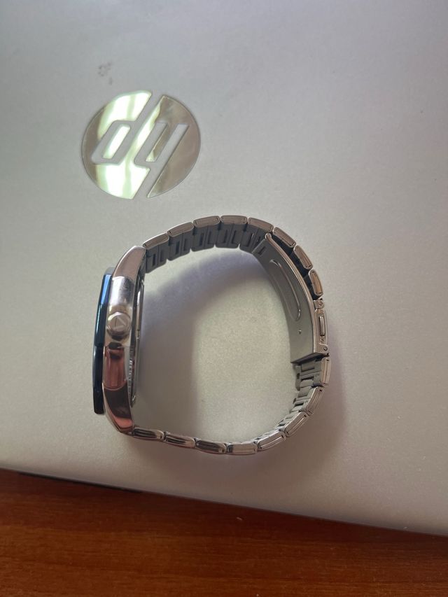 Reloj Viceroy Azul metálico y Platead
￼