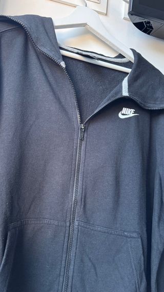 Sudadera Nike con cremallera