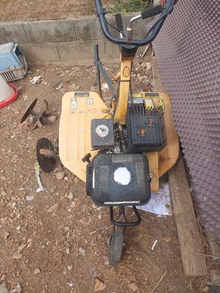 Motocultor para tierras