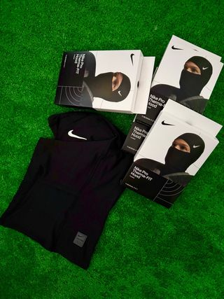 Nike Pro Therma-FIT Hood Hyperwarm Negro