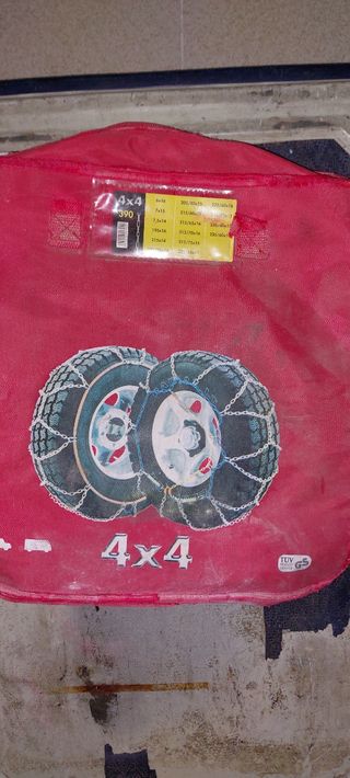 Cadenas para ruedas 4x4