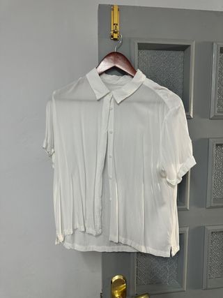 Camisa blanca de verano
