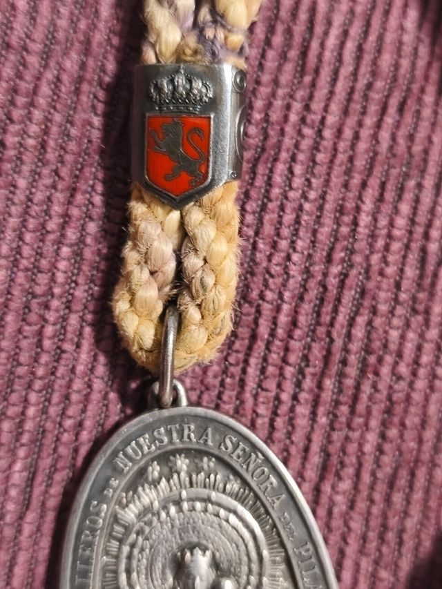 Medalla orden militar Caballeros de la Virgen del 