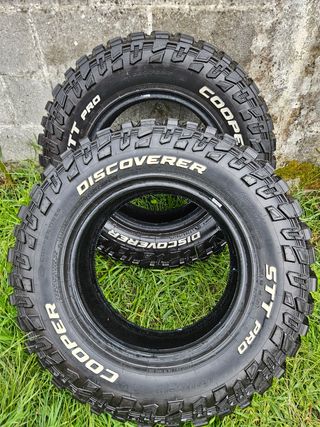 Neumáticos Cooper Discoverer STT Pro 265/70R17