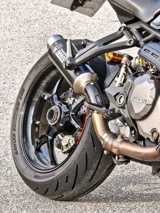 Ducati Monster 1200s