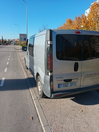 Opel Vivaro 2006