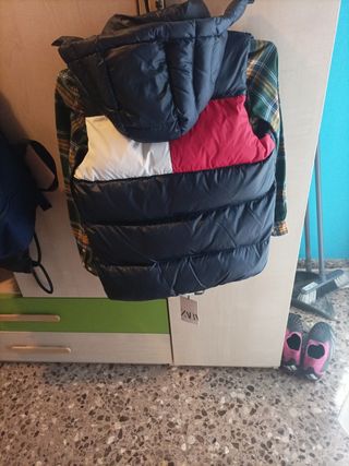 Chaleco acolchado Tommy Hilfiger.venta en persona 