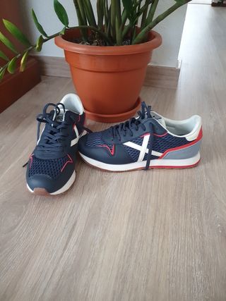 Zapatillas Munich Azul y Rojo