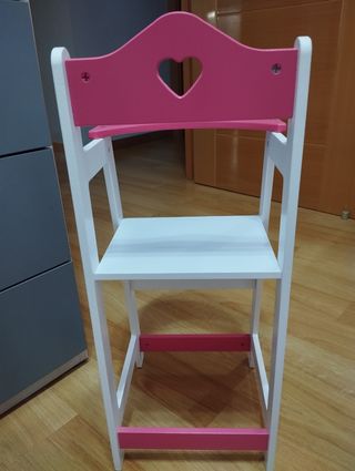 Cuna y trona de madera para muñecas