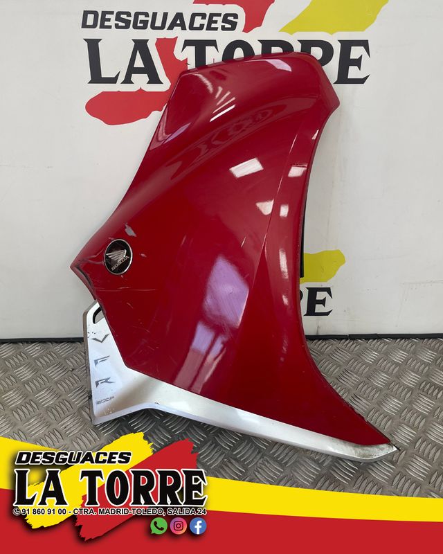 Tapa Carenado Lateral Dcho. Honda VFR 09-16