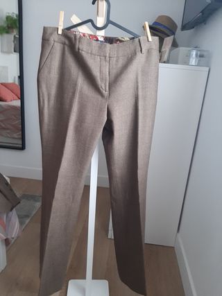 Traje marrón corte fiel talla 44