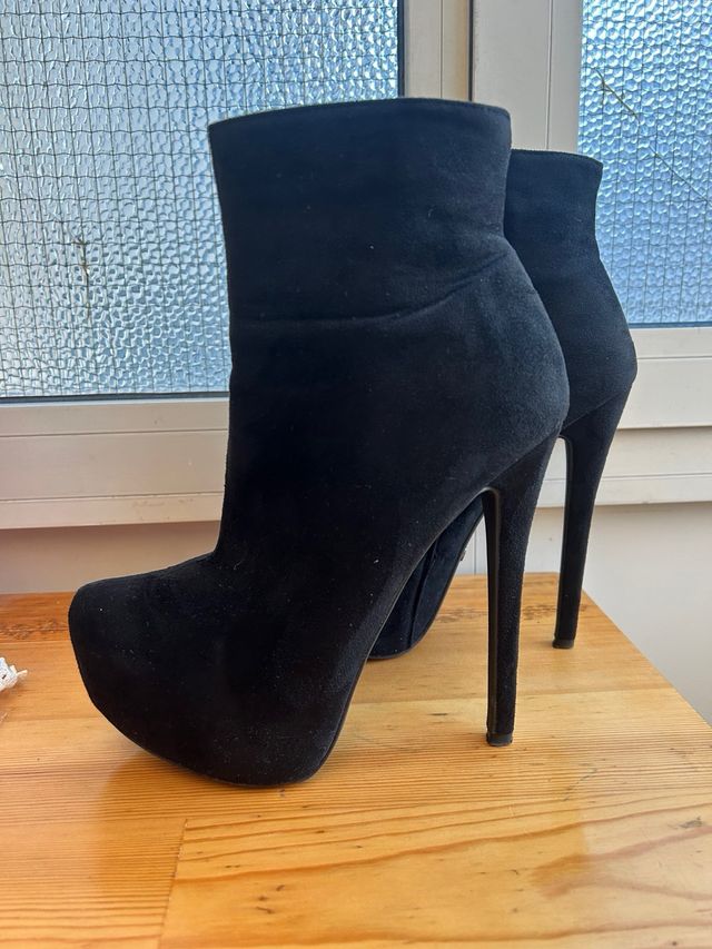 Stivaletti TATA neri