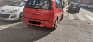 Mitsubishi Space Runner 2000