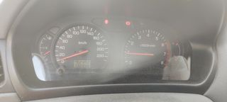 Mitsubishi Space Runner 2000