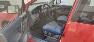 Mitsubishi Space Runner 2000