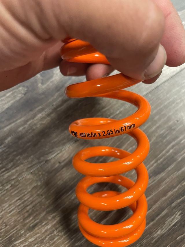 Muelle Fox 400lb/in x 2.65in 67mm