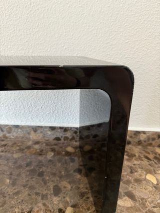 Mesa auxiliar negra brillante pequeña