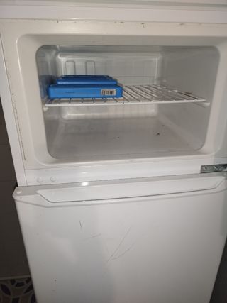 Nevera Congelador Corberó Blanca