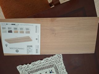 Estantería de madera y metal nueva