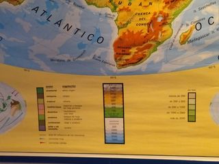 Mapa mundi Físico-Político. Editorial Vicens-vive